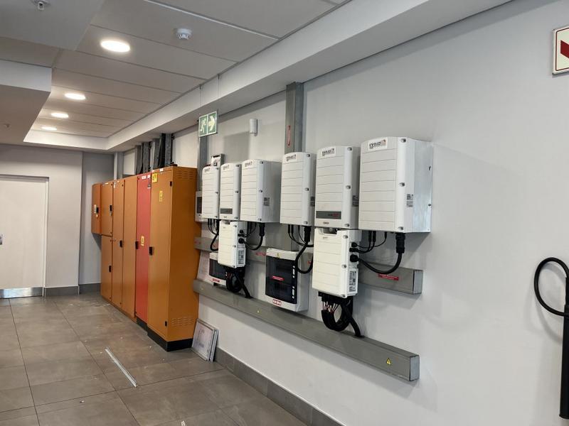 To Let commercial Property for Rent in Montague Gardens Western Cape